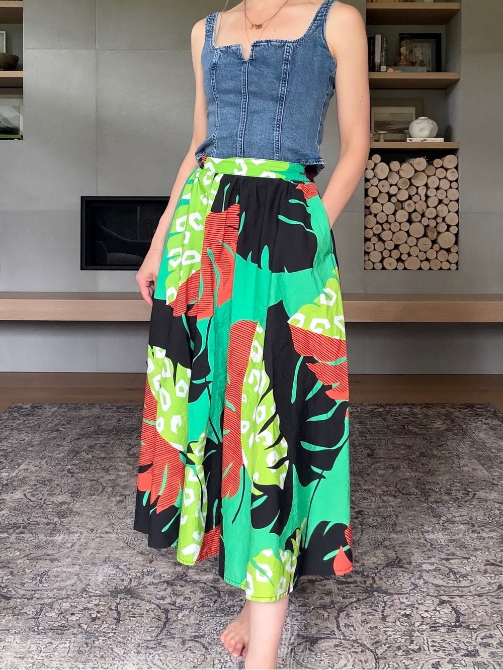 Vintage 100% cotton Bright Green Floral Midi Skirt xs